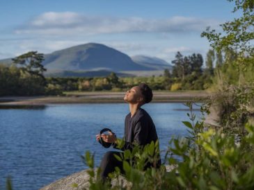 Mindfulness practices through musical listening